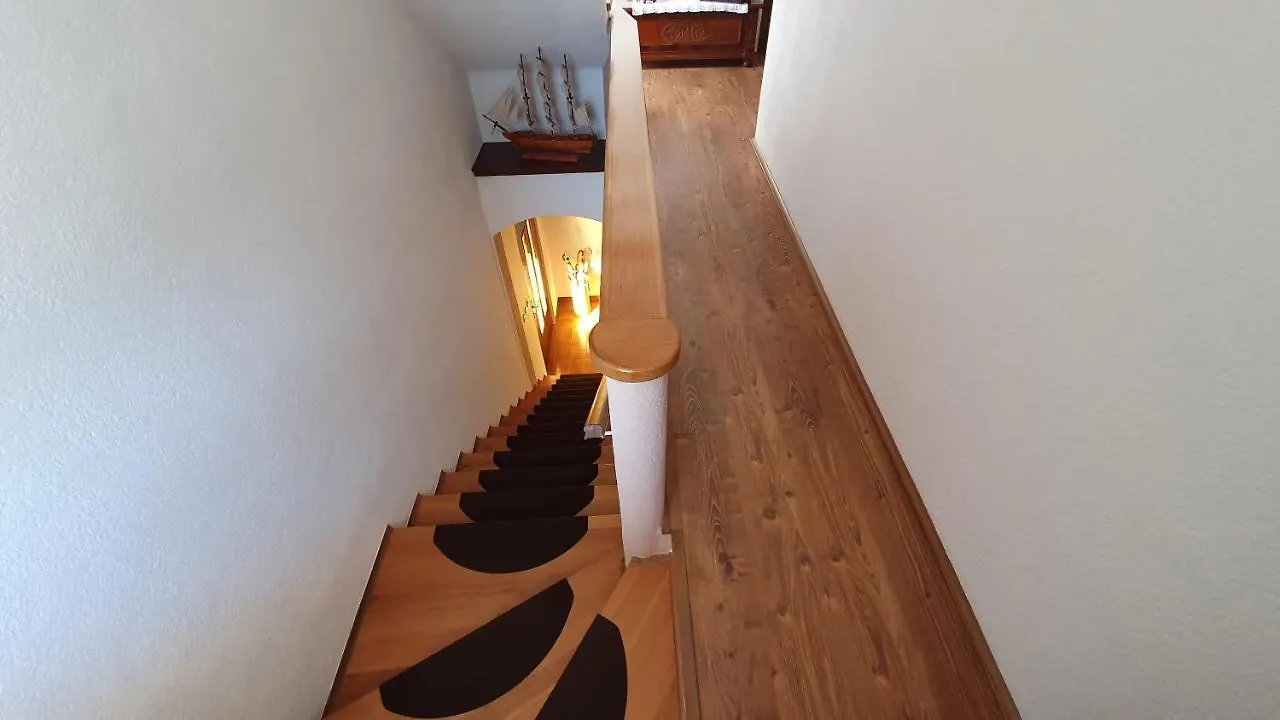Apartments Sime Sukošan 0*,